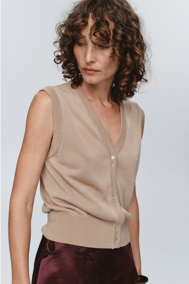 Marle Foundations Vest - Almond