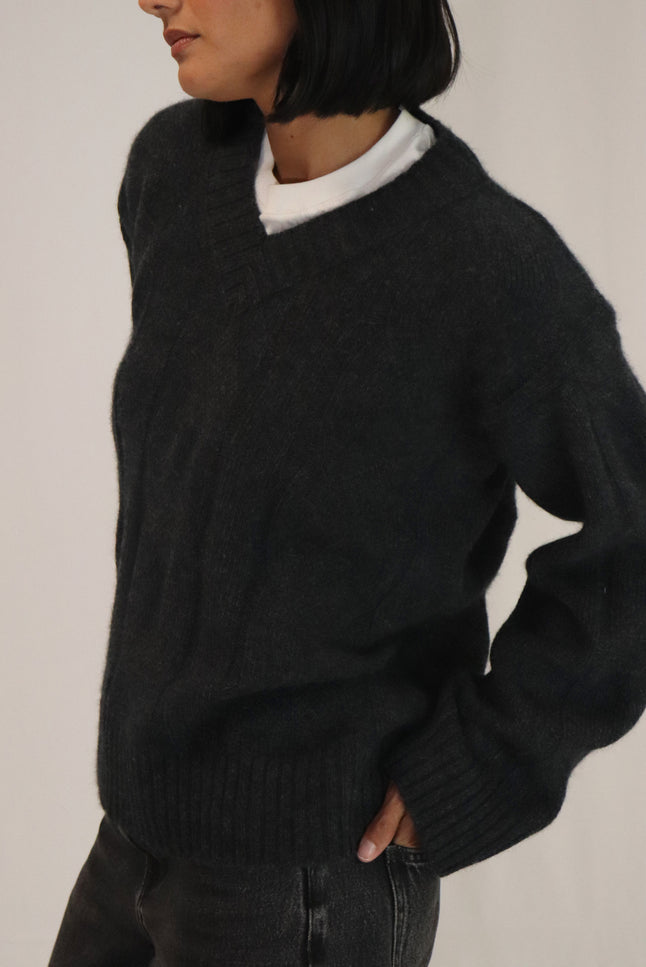 Tatano Liuliu V-Neck - Charcoal