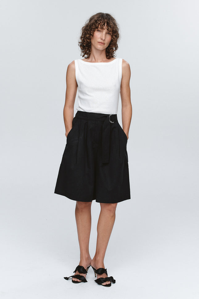 Marle Julian Short ~ Black