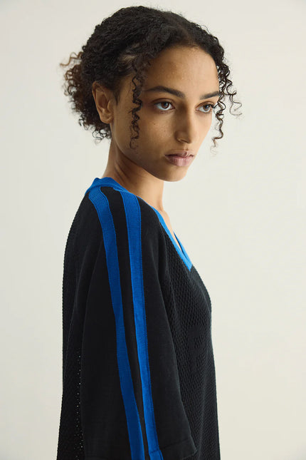 Pharlain Game Top - Black/Electric Blue