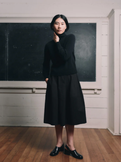 Standard Issue Okewa Crop Funnel Neck - Black