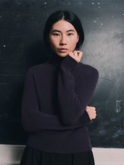 Standard Issue Okewa Crop Funnel Neck - Violet