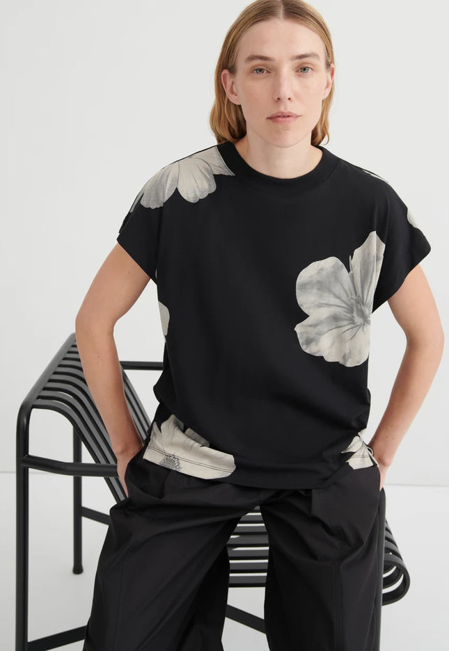 Kowtow Geometry Tee - Monochrome Floral