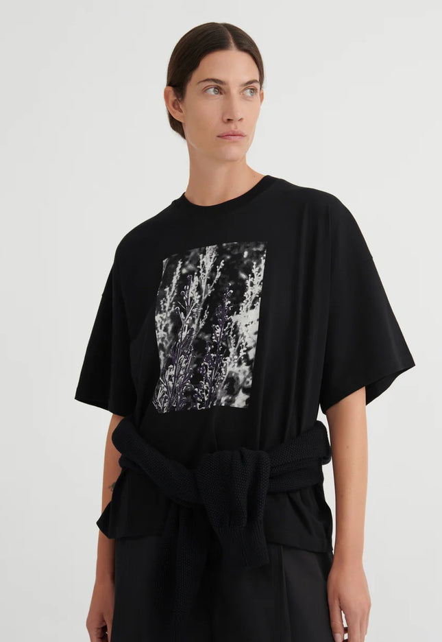 Kowtow Scene Tee - Black