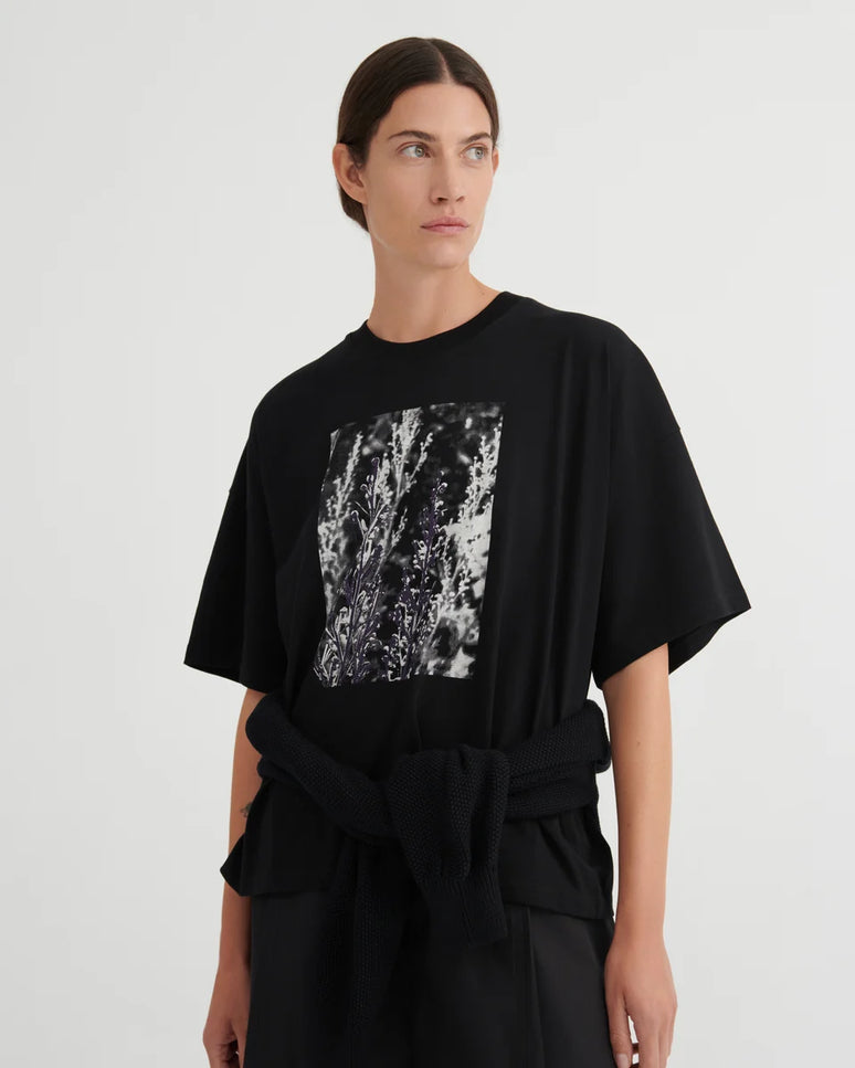 Kowtow Scene Tee - Black