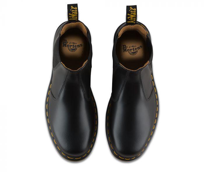 Dr. Martens 2976 Chelsea Boot Smooth -Yellow Stitch